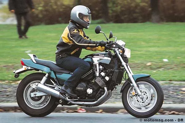 Yamaha FZX 750