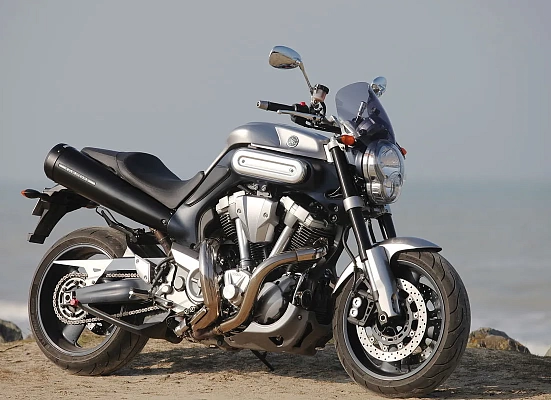 Yamaha MT-01