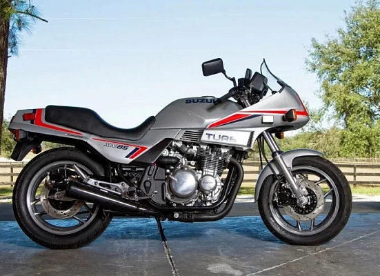Suzuki XN85 Turbo