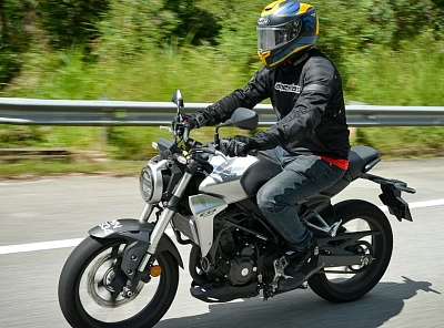 Honda CB250R