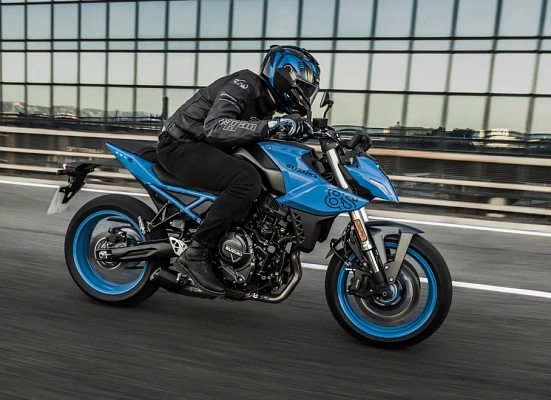 Suzuki GSX-8S