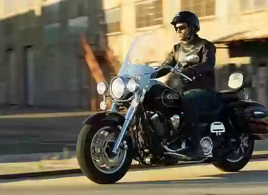 Yamaha XV1700