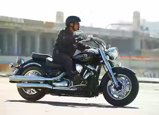 Yamaha XV1700