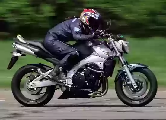 Suzuki GSR 600