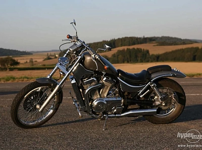 Suzuki VS 750