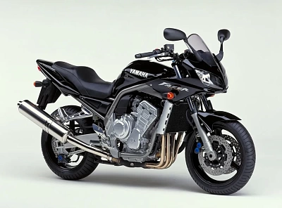 Yamaha FZ 400 Fazer