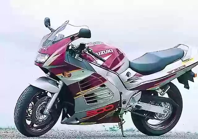 Suzuki RF 900