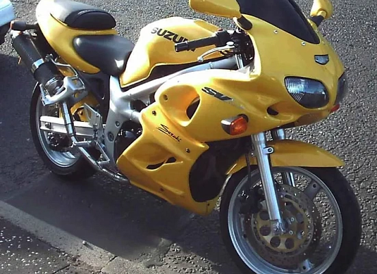 Suzuki SV 400