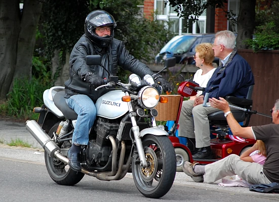 Suzuki Inazuma 400