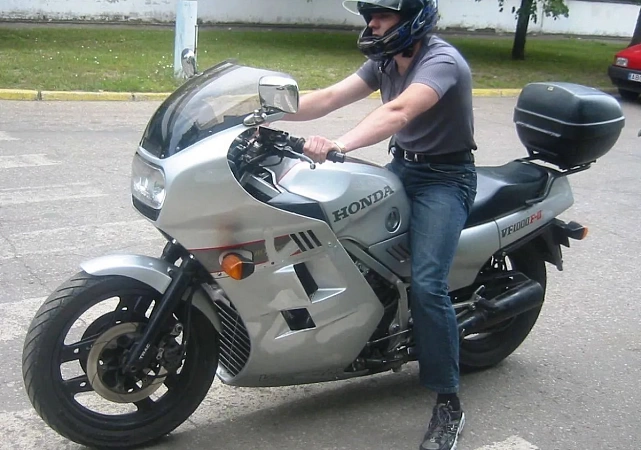 Honda VF1000F