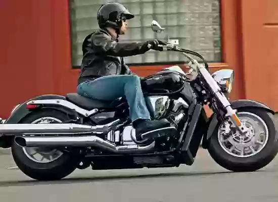 Suzuki C109R