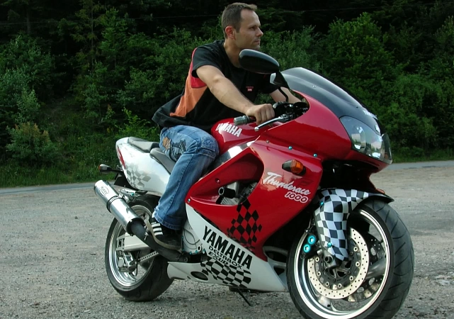 Yamaha YZF1000R