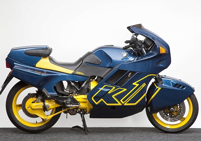 BMW K1