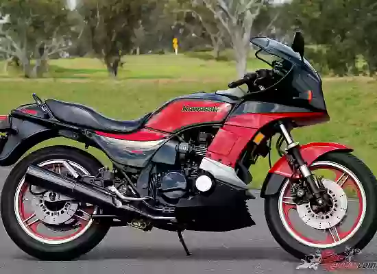 Kawasaki GPZ 750