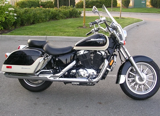 Honda Shadow 1100
