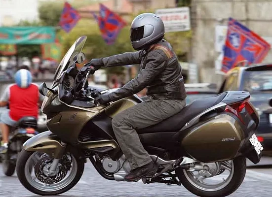 Honda NT700V