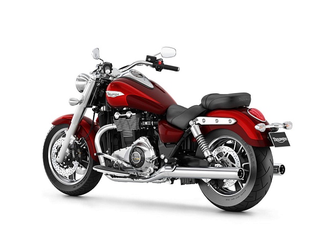 Triumph Thunderbird Commander