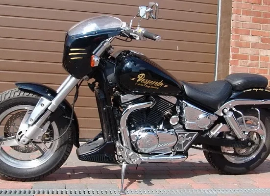 Suzuki VZ 800