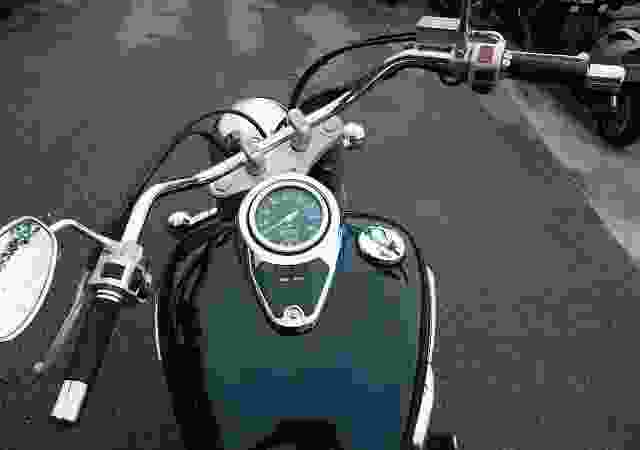 Suzuki VL 400