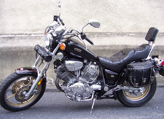 Yamaha XV 750