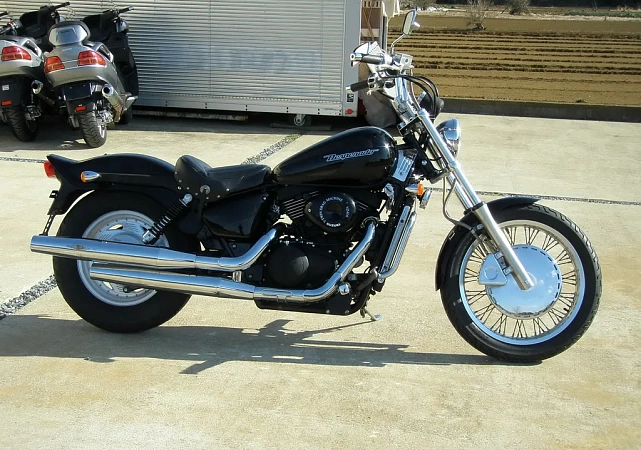 Suzuki VZ 400