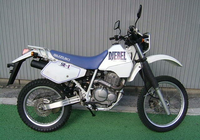 Suzuki Djebel 250