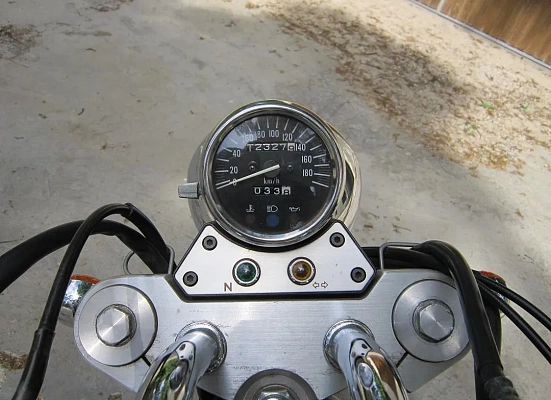 Suzuki VZ 800