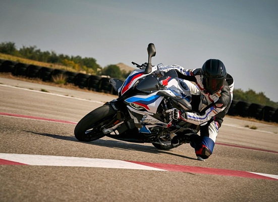 BMW M1000RR