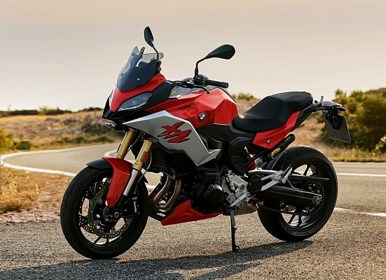 BMW F900XR