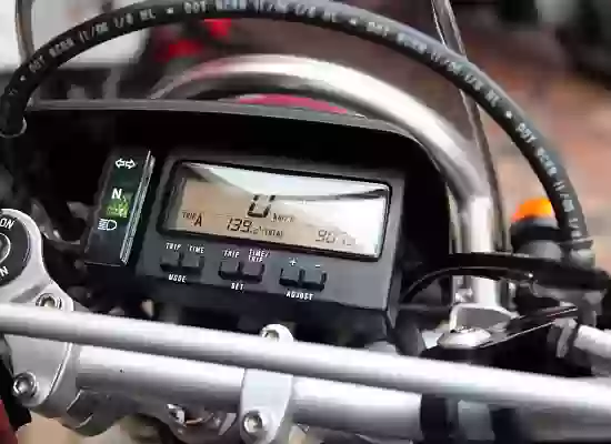 Suzuki Djebel 250