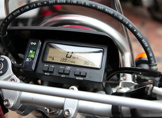 Suzuki Djebel 250