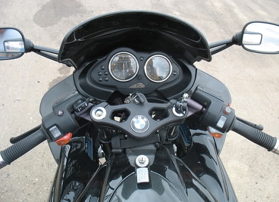 BMW R1100S