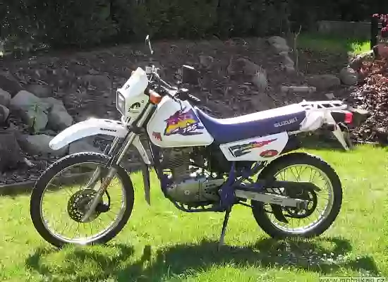 Suzuki DR 125