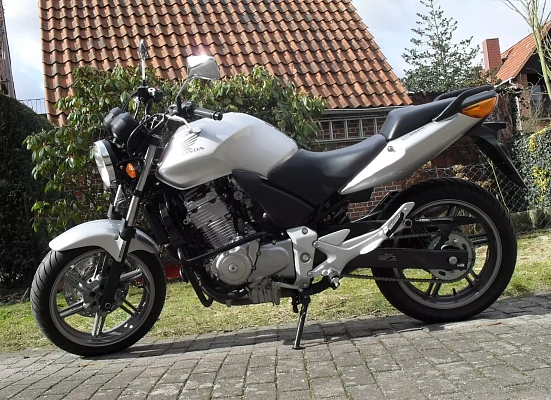 Honda CBF 500