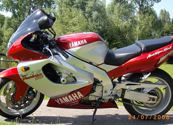 Yamaha YZF1000R