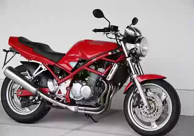 Suzuki GSF 400