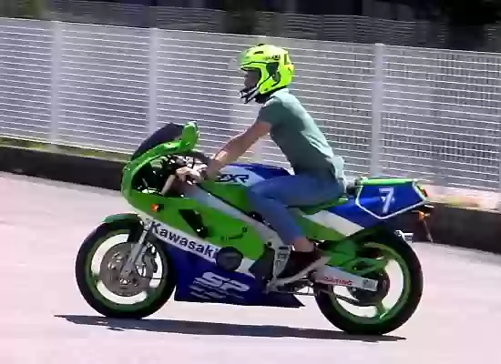 Kawasaki ZXR 400