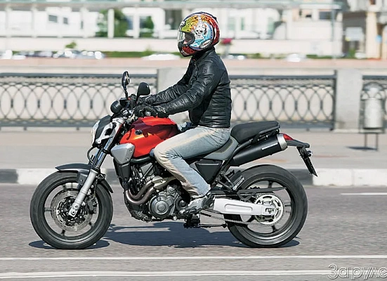 Yamaha MT-03