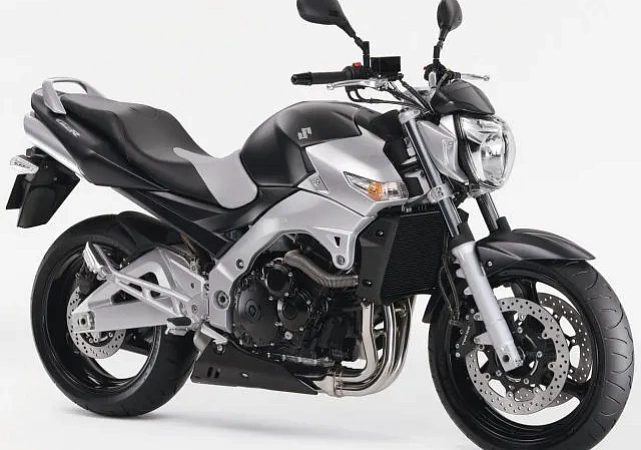 Suzuki GSR 400