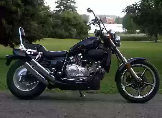 Honda VF 750 Magna