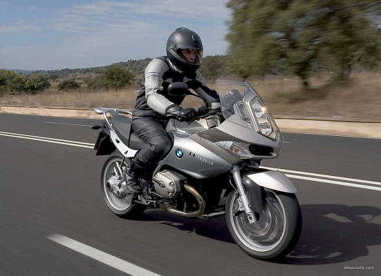 BMW R1200ST