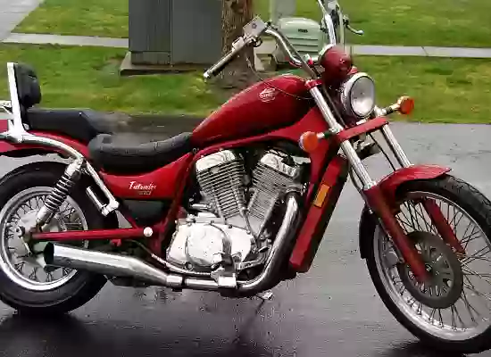 Suzuki VS800